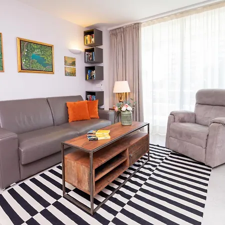 Escapada Perfecta En Terraza, Piscina Parking Y Sol דירה